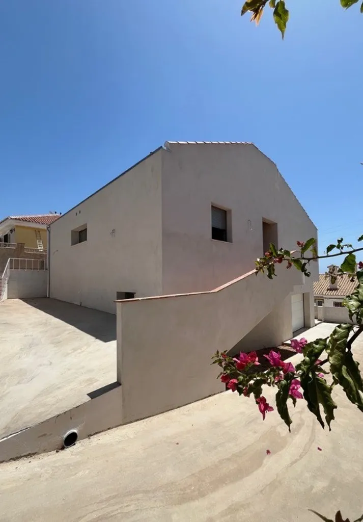 Casa bioclimática en La Cala del Moral (Málaga), que funciona sin climatización activa