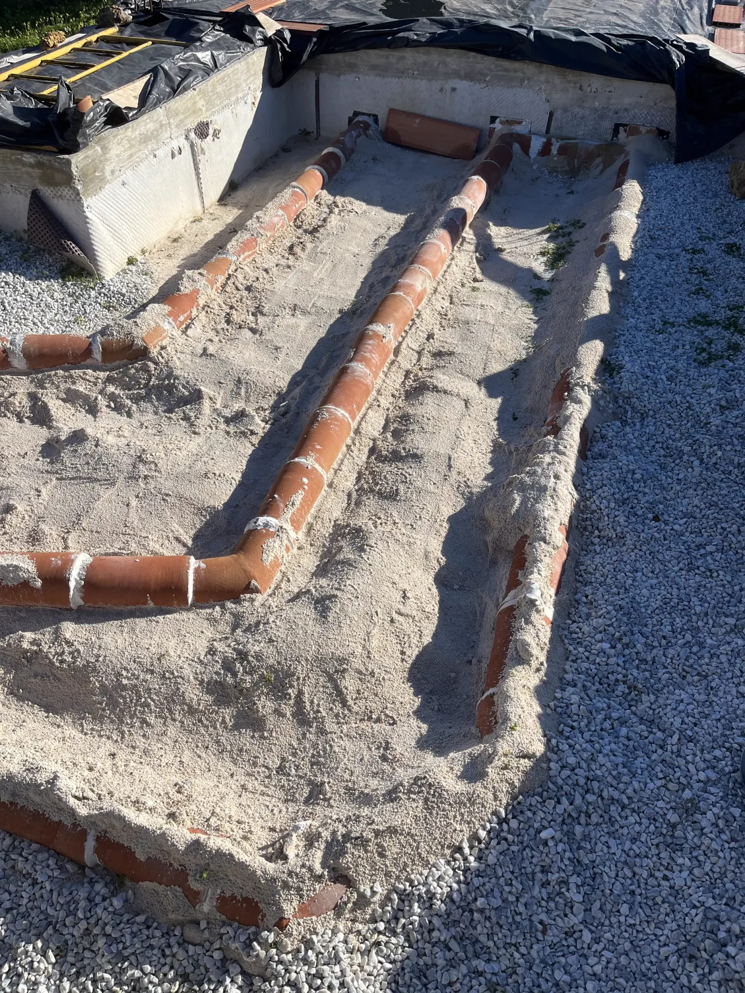 Obra de la casa de balas de paja en Churriana (Málaga)